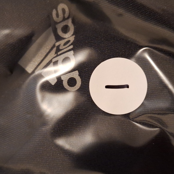 Adidas Pull Over - Picture 8 of 8